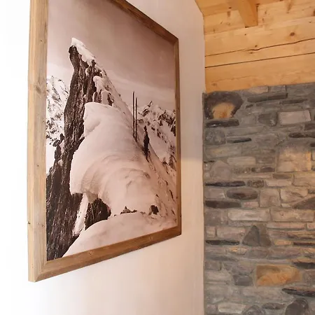 Bergmuller アパート シュラートミンク